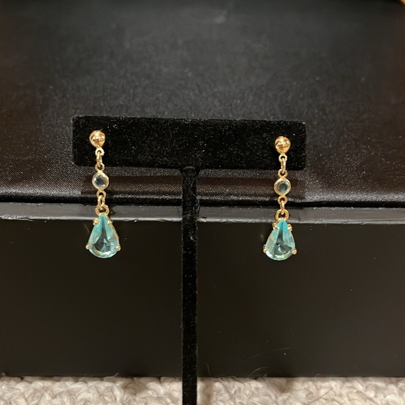 Earrings - Picture 5 of 7